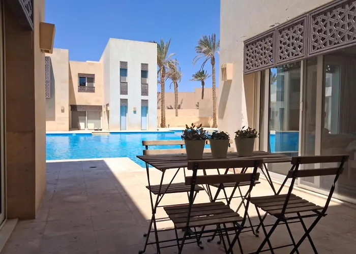 Sunny 2 Bedroom Retreat - Scarab Club - El Gouna Appartement *